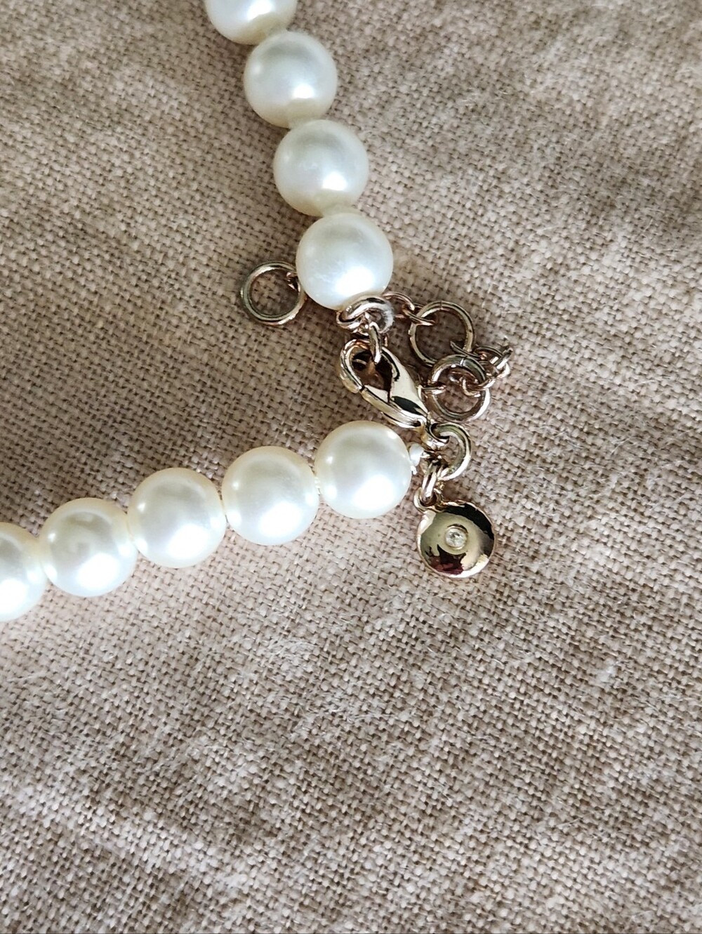 J. Crew Classic White/Ivory Faux Pearl Necklace 18in - Picture 3 of 5